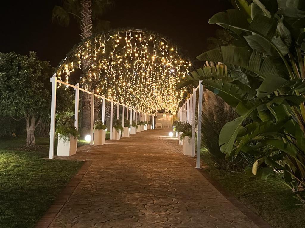 Hotel Lafayette Giovinazzo Buitenkant foto
