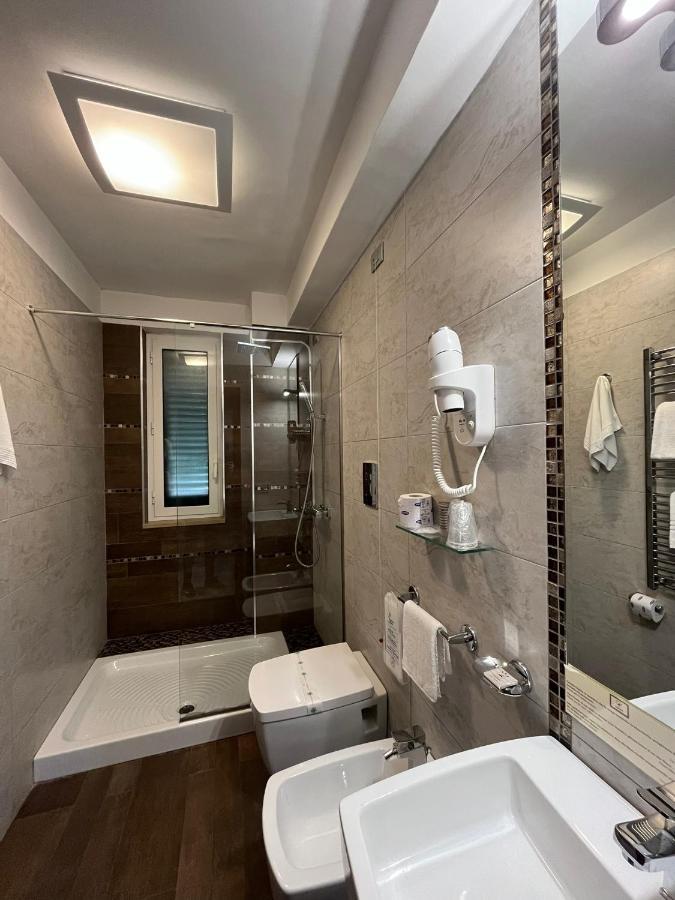 Hotel Lafayette Giovinazzo Buitenkant foto