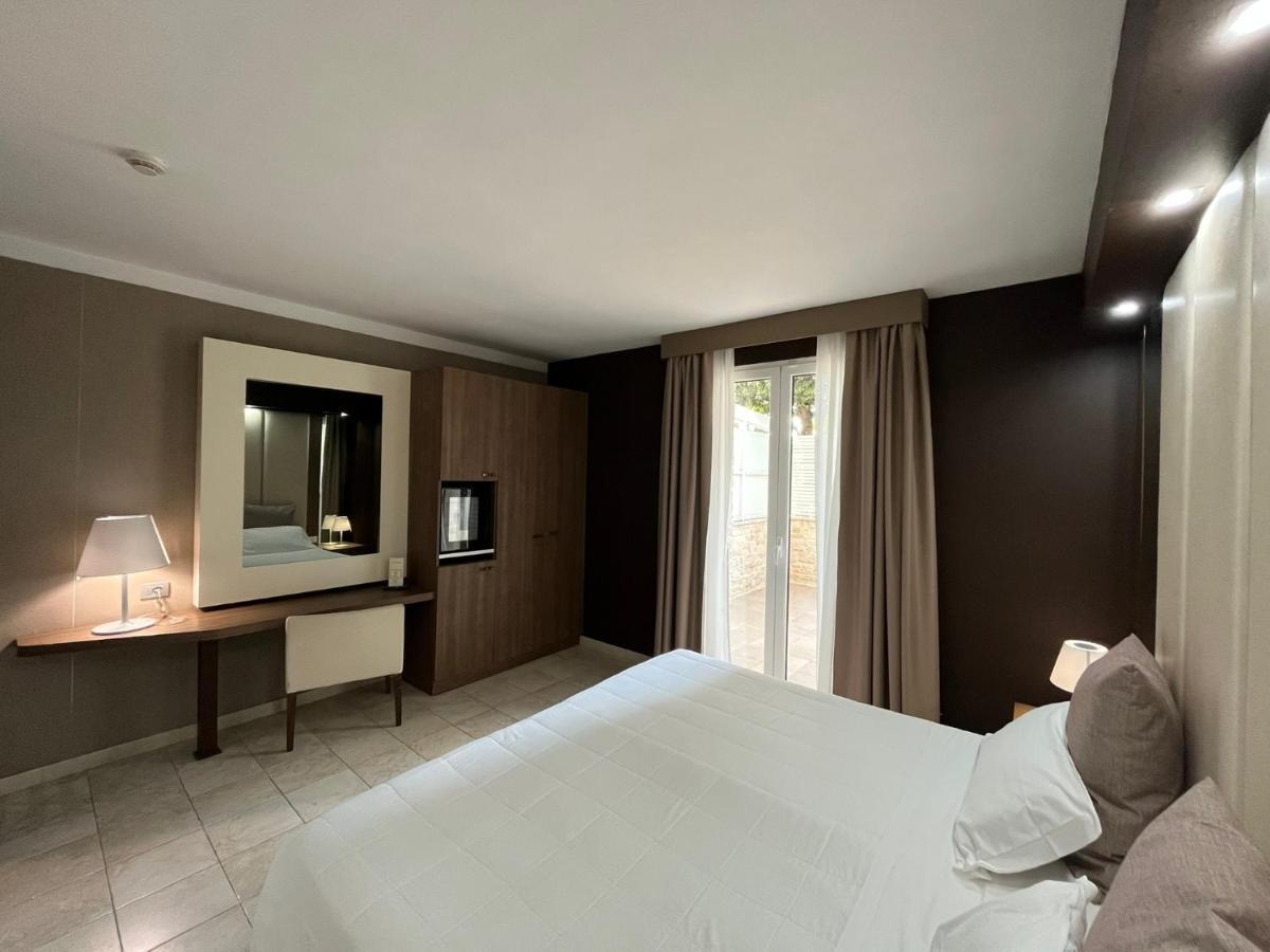 Hotel Lafayette Giovinazzo Buitenkant foto